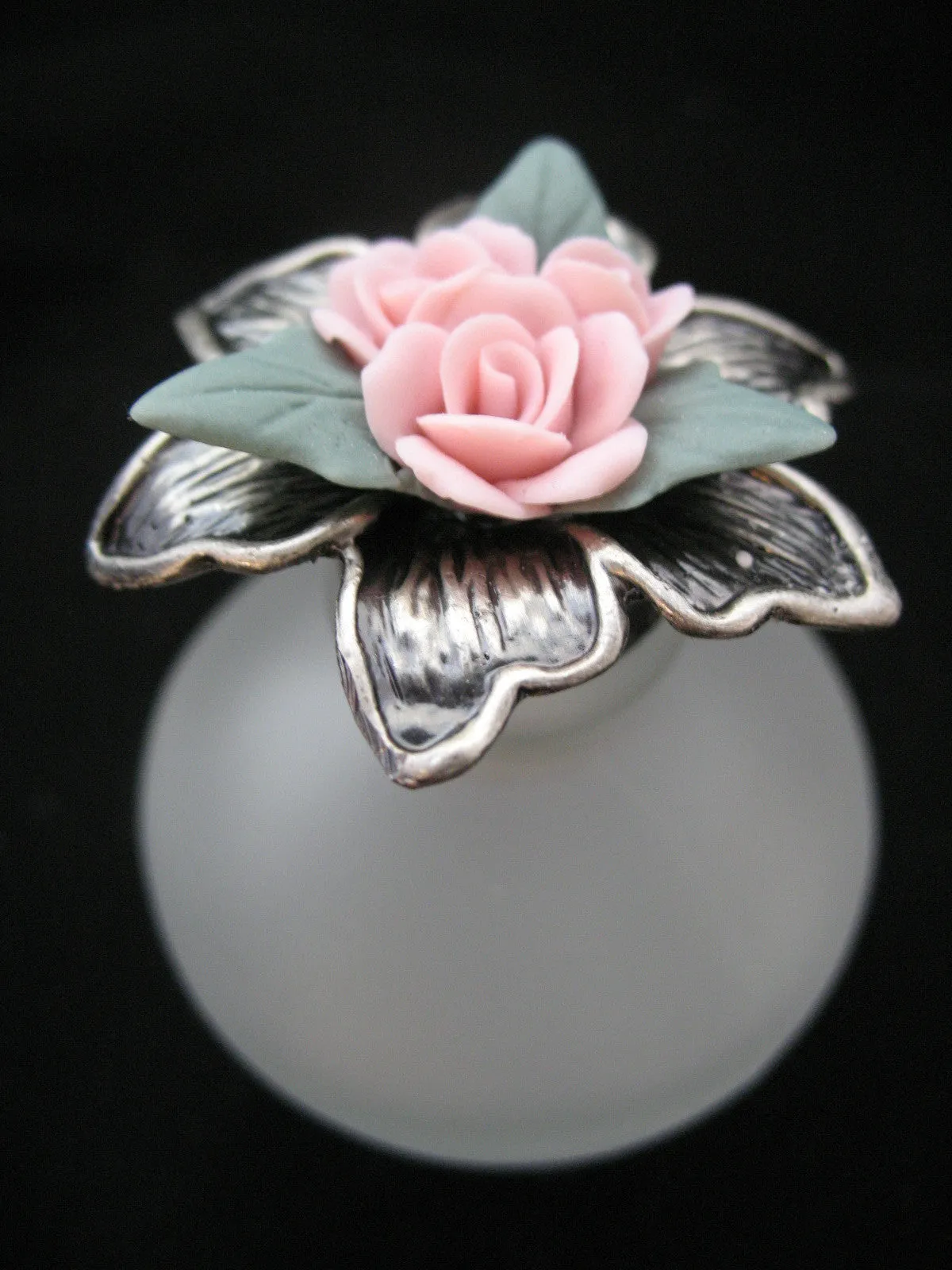 AVON NEW 2001 VICTORIAN PERFUME FRAGRANCE Empty GLASS BOTTLE ROSE ROSES Floral SILVER PEWTER Collectibles Bottles