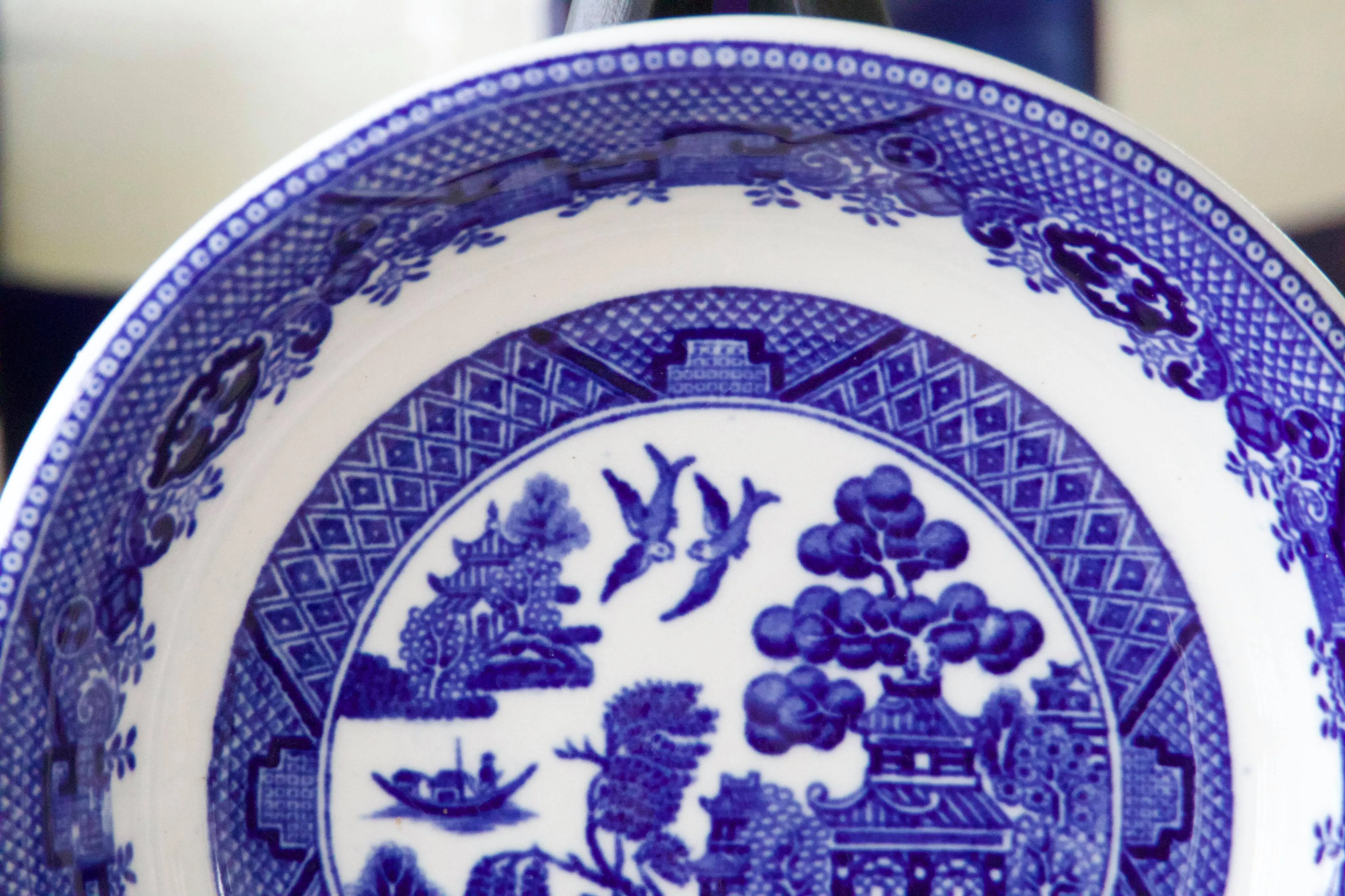 John Maddock & Sons Blue Willow Dessert Bowl