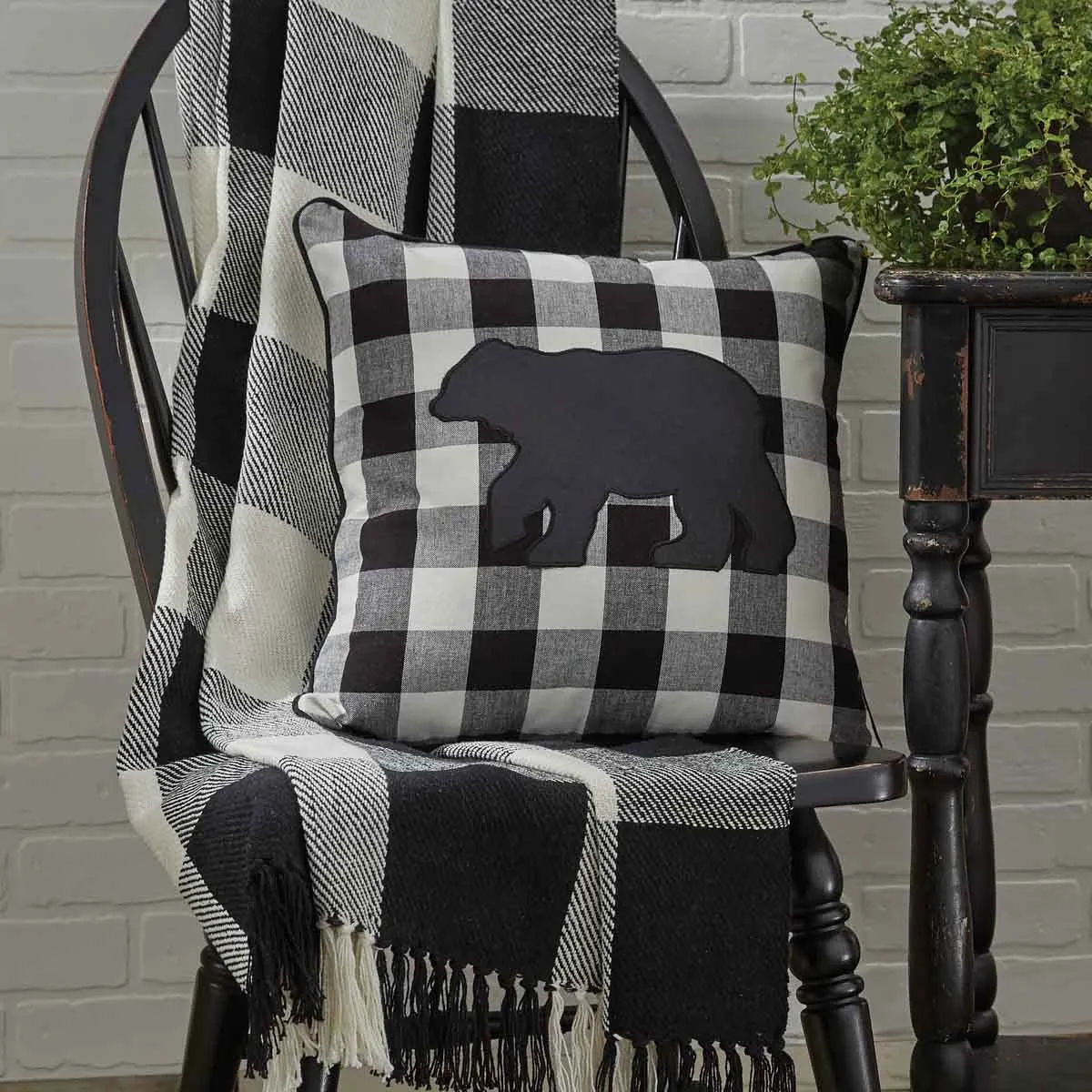 WICKLOW CHECK THROW - BLACK & CREAM